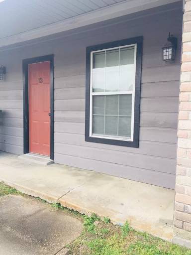 Main picture of 1063 Shellie Ln