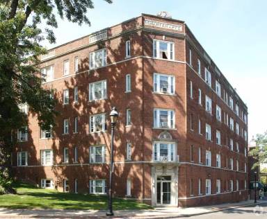 Main picture of 31 Charter Oak Ave