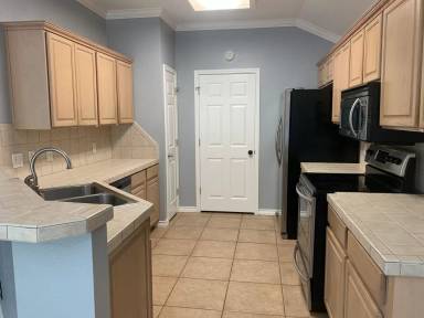 Main picture of 11921 Yellow Oak Ave