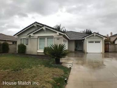 Main picture of 36956 Red Oak St