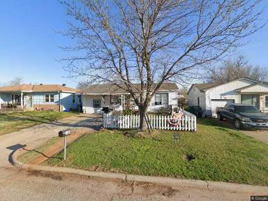 Main picture of 3833 SW 38th St
