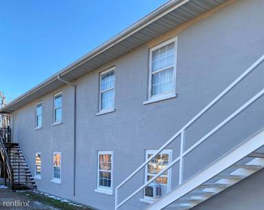 Main picture of 223 N Main
