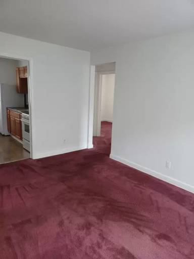 Main picture of 7215 N Bell Ave