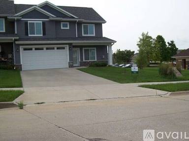 Main picture of 466 Potter St