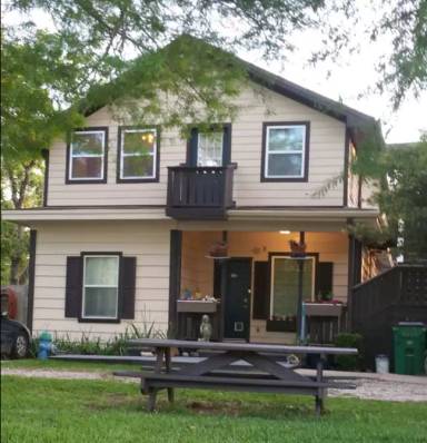 Main picture of 1806 Rowan Burton Rd