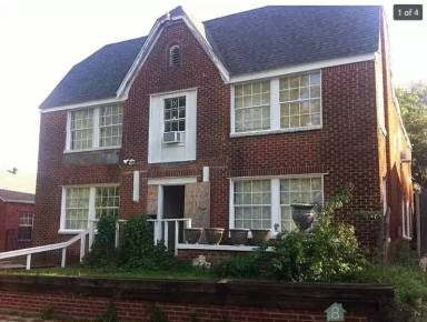 Main picture of 22 SW 24th St
