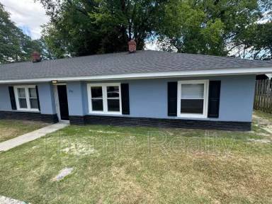 Main picture of 309 E Battle Ave