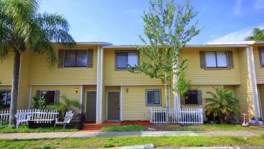 Main picture of 22706 Gage Loop