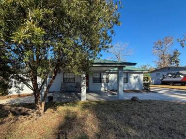Main picture of 360 Canis Dr W