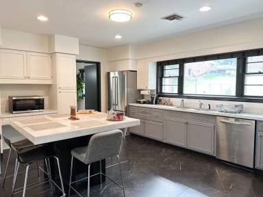 Main picture of 5427 Old Temple Hill Rd