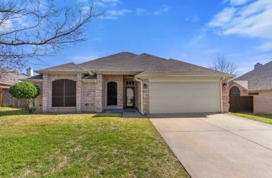 Main picture of 502 Taos Ct W