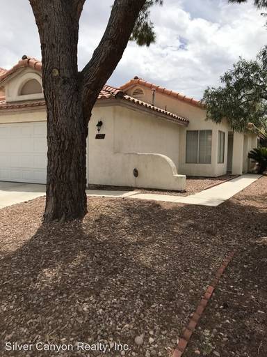 Main picture of 5329 Walton Heath Ave