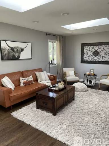 Main picture of 473 N Highview Ave