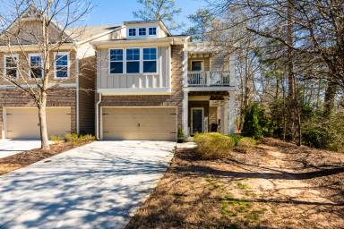 Main picture of 1762 Orange Grove Pl