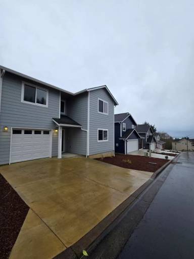 Main picture of 4255 Sequoia Loop