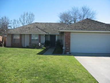 Main picture of 988 Centennial Ct