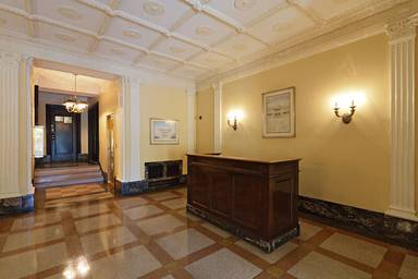 Main picture of 25 W 81St St