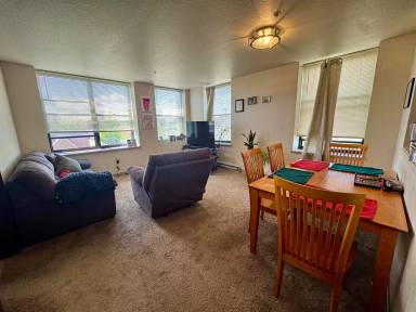 Main picture of 1120 E Parkway Ave