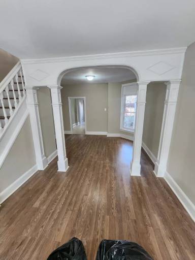 Main picture of 60 N Hirst St