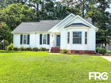 Main picture of 536 Bayberry Ln