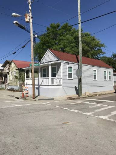 Main picture of 70 Lee St