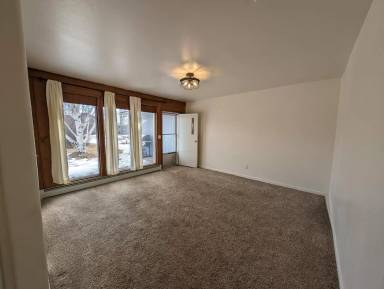 Main picture of 5855 Southview Rd