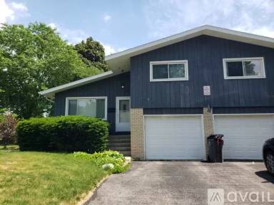 Main picture of 5200 Schofield St