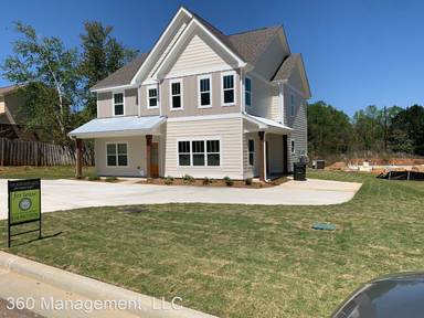 Main picture of 417 Jack Hampton Dr