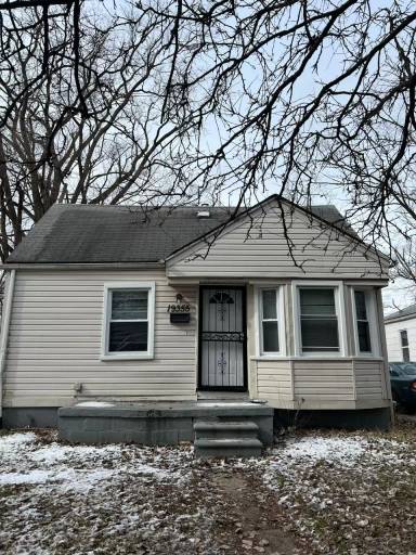 Main picture of 19355 Archdale St