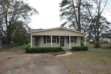 Main picture of 131 Industrial Park Rd