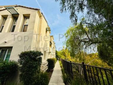 Main picture of 2770 Escala Cir