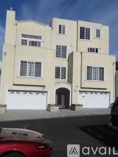Main picture of 122 Los Banos Ave