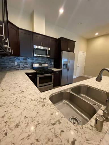Main picture of 2266 W Dunlop St
