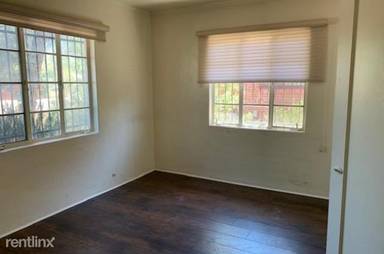 Main picture of 4132 E Kings Rd