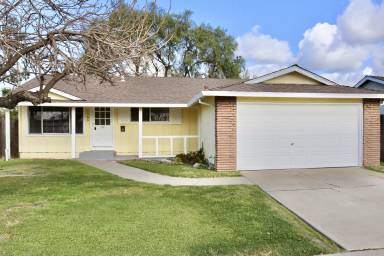 Main picture of 5586 Farina Ln