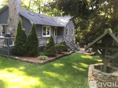 Main picture of 283 Tanglewood Dr