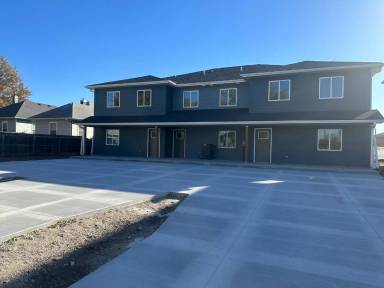 Main picture of 2734 Starr St