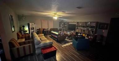 Main picture of 10102 Arnold Rd