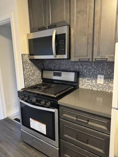 Main picture of 2816 N Main St