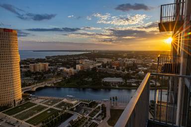 Main picture of SkyPoint Condominiums