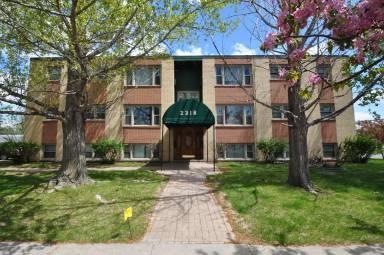 Main picture of 2318 10th St S