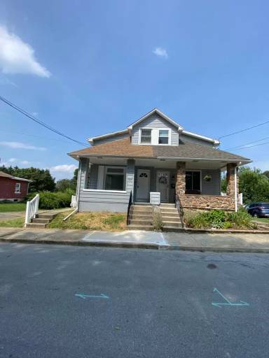 Main picture of 307 Delong Ave