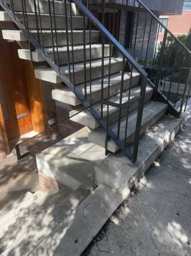Main picture of 162 E 35th St