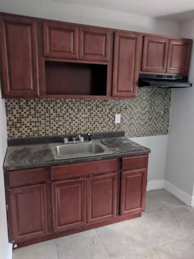 Main picture of 1638 W Cheltenham Ave