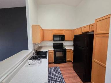 Main picture of 1406 W Emerald Ave