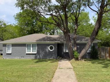 Main picture of 6363 Hollis Ave