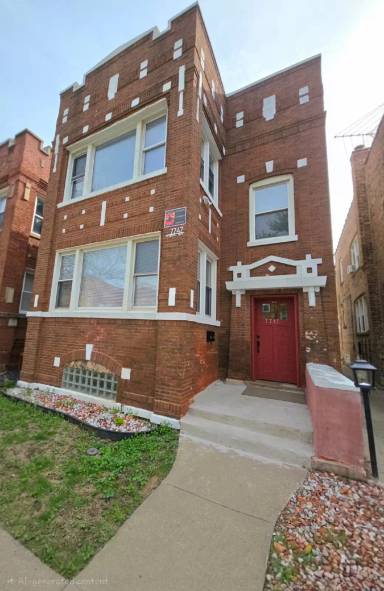 Main picture of 7747 S Cornell Ave