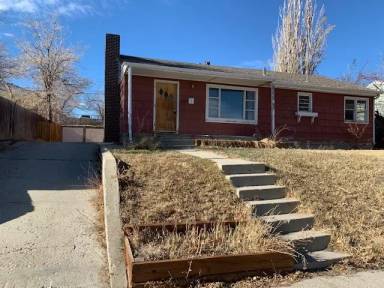 Main picture of 2158 S Mitchell St