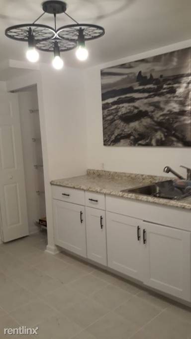 Main picture of 7500 Harrison Ln