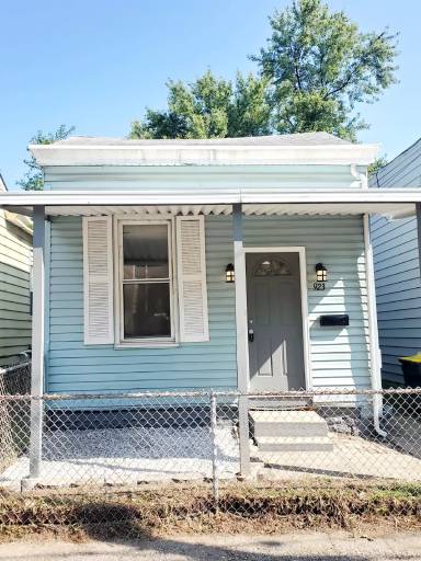 Main picture of 923 4th Ave
